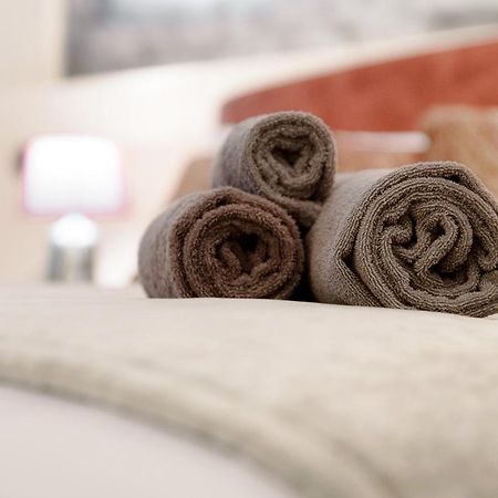 Historical Suites - The House Of Travelers Комо Екстериор снимка